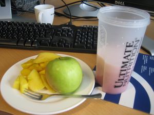 Hreint prtein og jaraber  shake, mango og epli